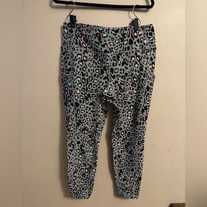 Torrid  Leggings - Gray with Multicolor Leopard Print